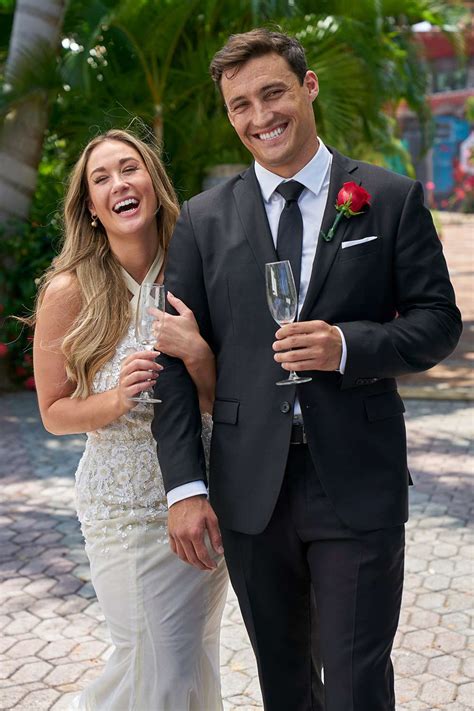 Bachelorette Season 19 Finale: Rachel Recchia Gets Engaged to .
